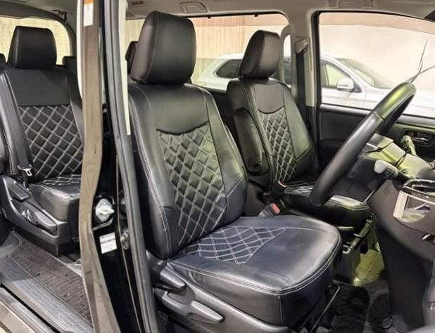 Toyota Voxy ZS kIrameki 2016 *USD 10,800 C&F to Jamaica*